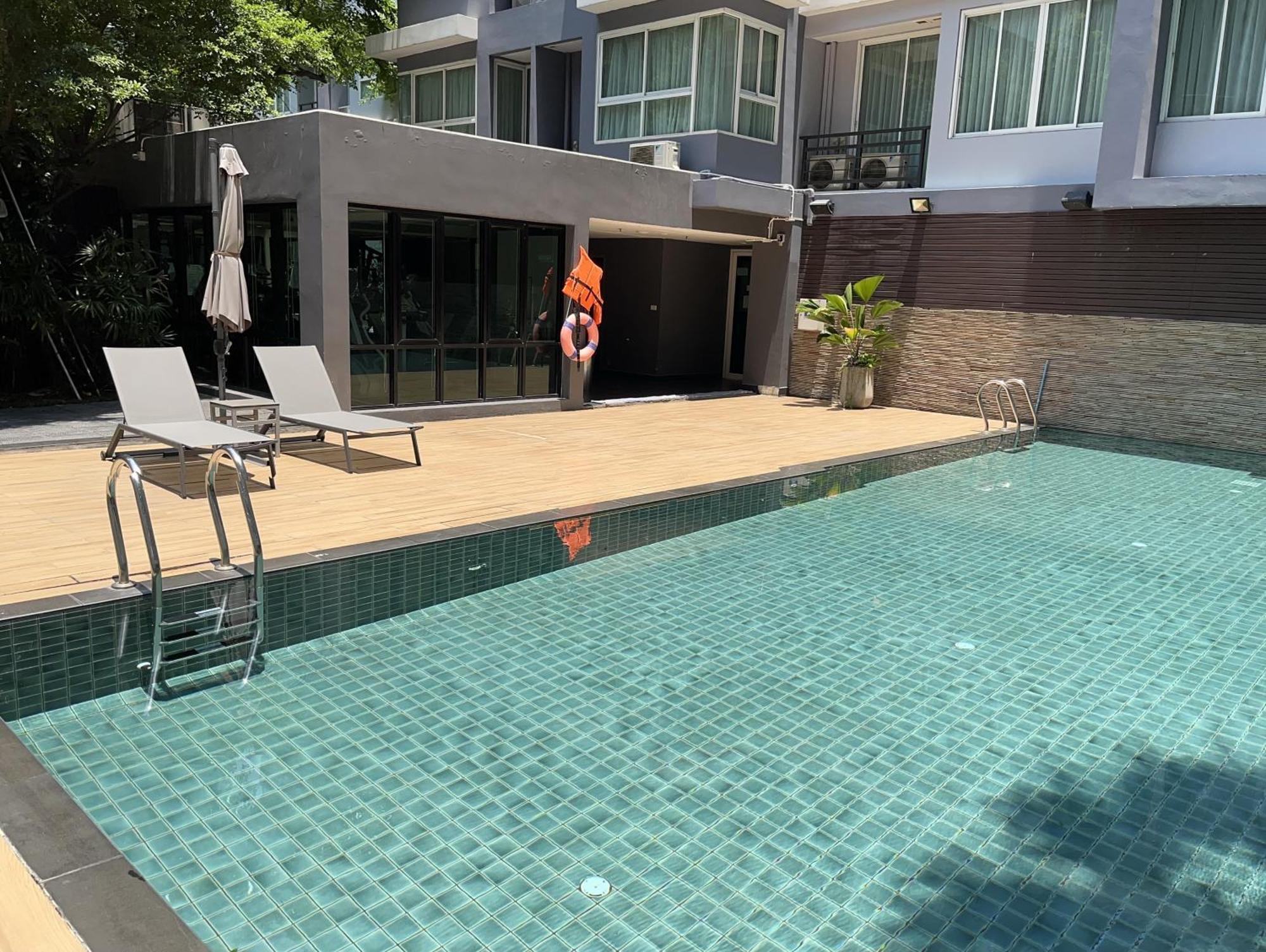 Arize Hotel Sukhumvit Bangkok Exterior foto